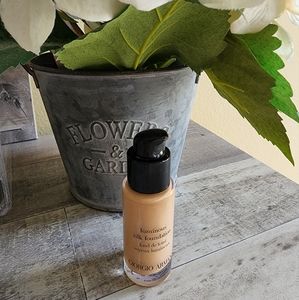 Giorgio Armani Luminous Silk Foundation